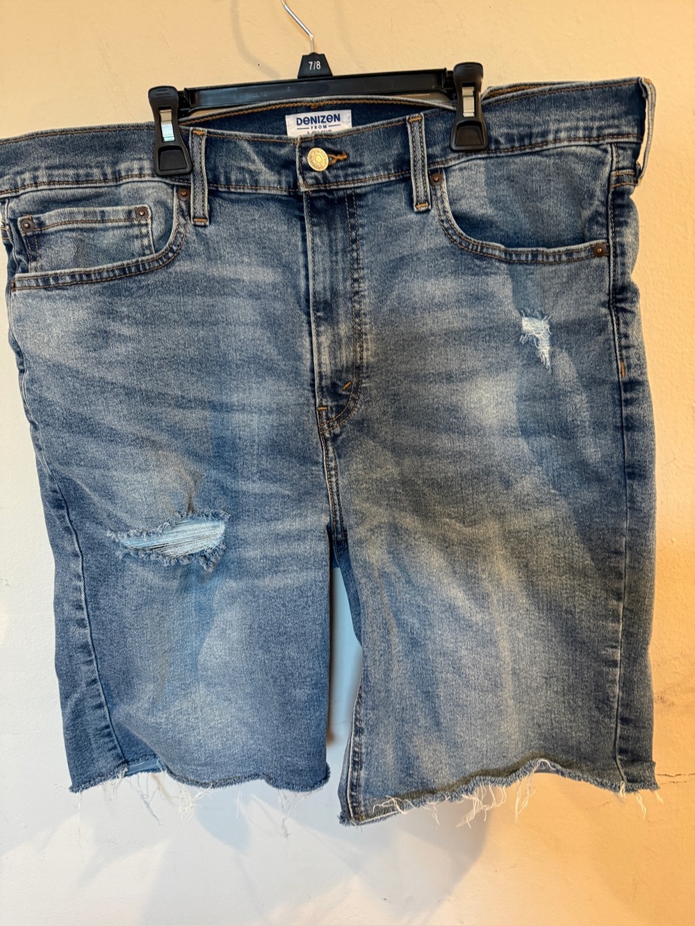 Levi's Denizen Cut-Off Shorts Size 38
